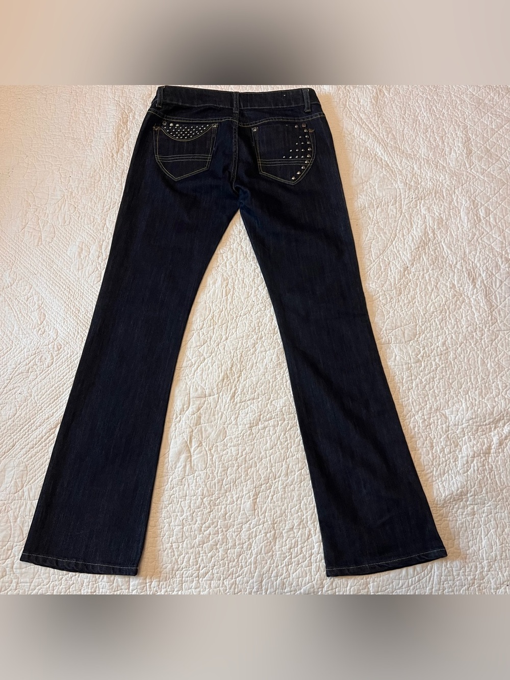 Women Dark wash low rise flare jeans with metal studs w/ pockets size 11 stretch